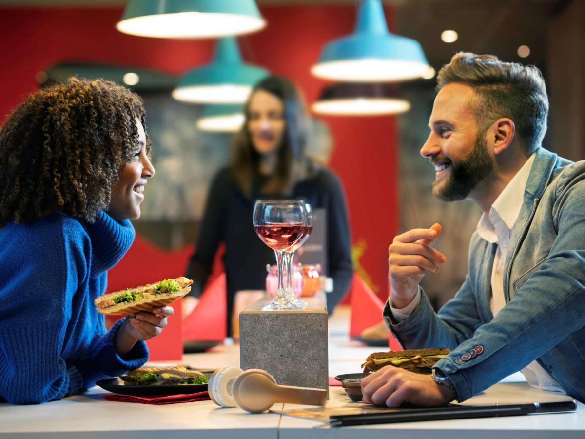 Готель Ibis London Excel-Docklands Екстер'єр фото