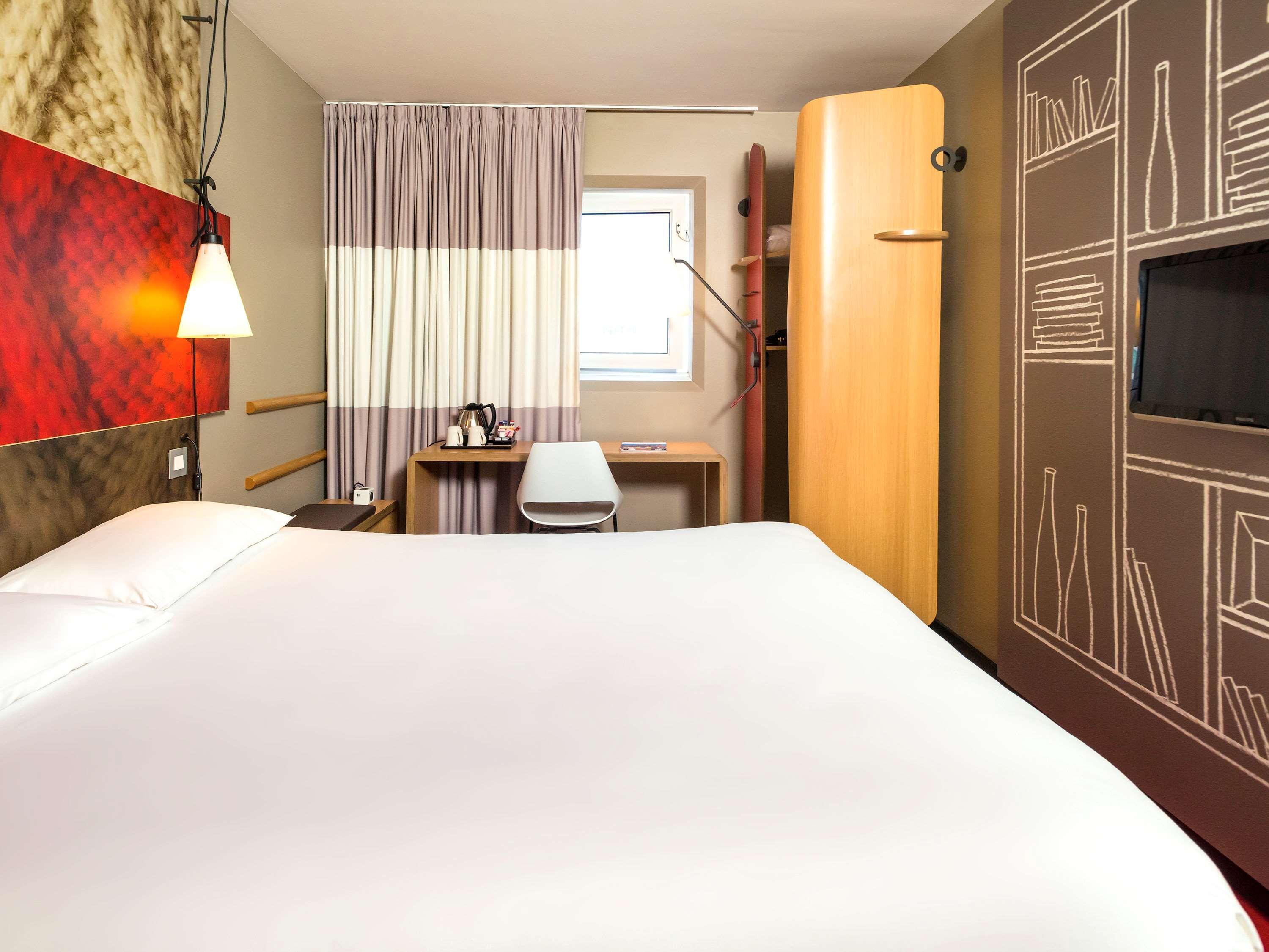Готель Ibis London Excel-Docklands Екстер'єр фото