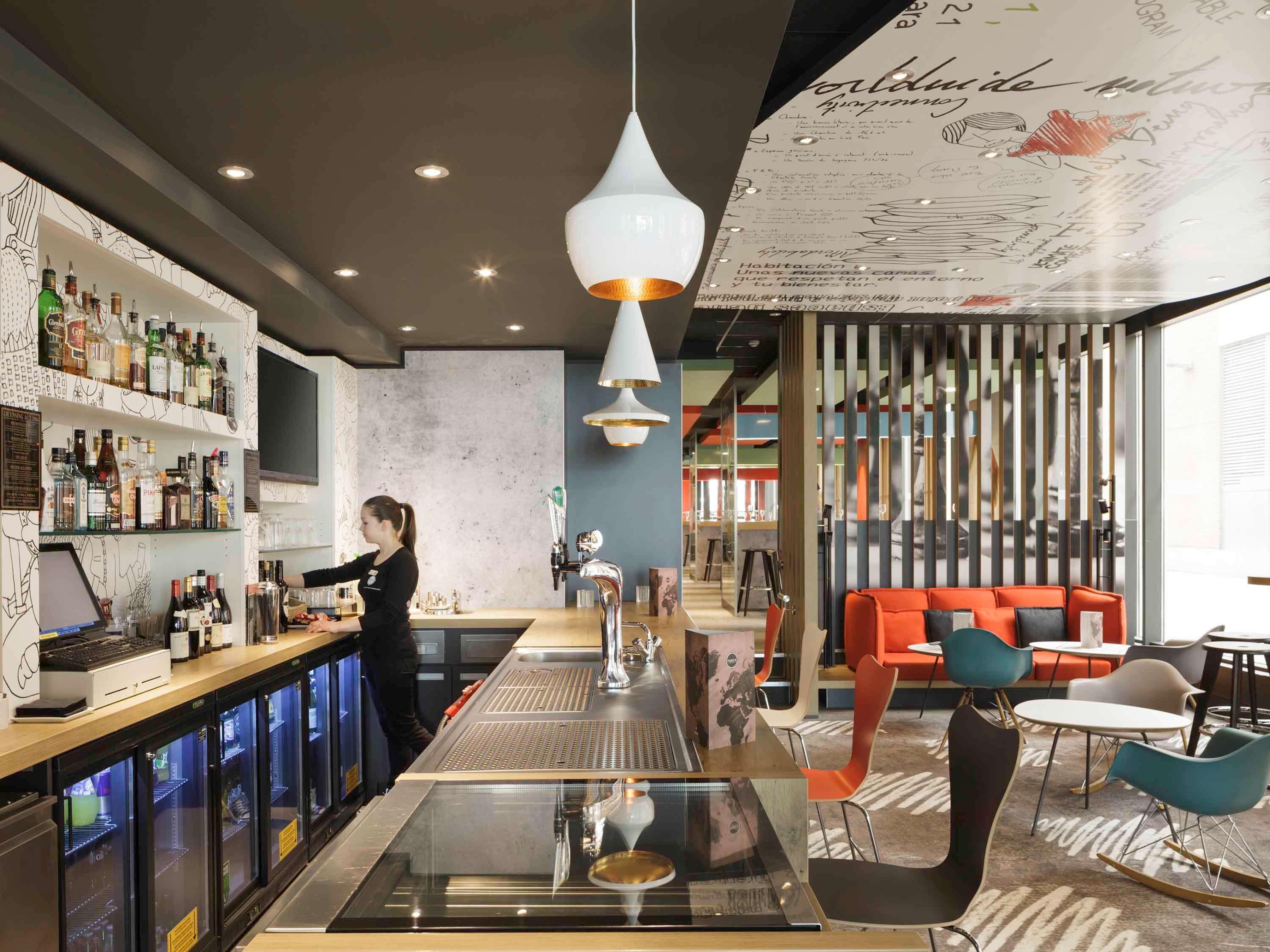 Готель Ibis London Excel-Docklands Екстер'єр фото