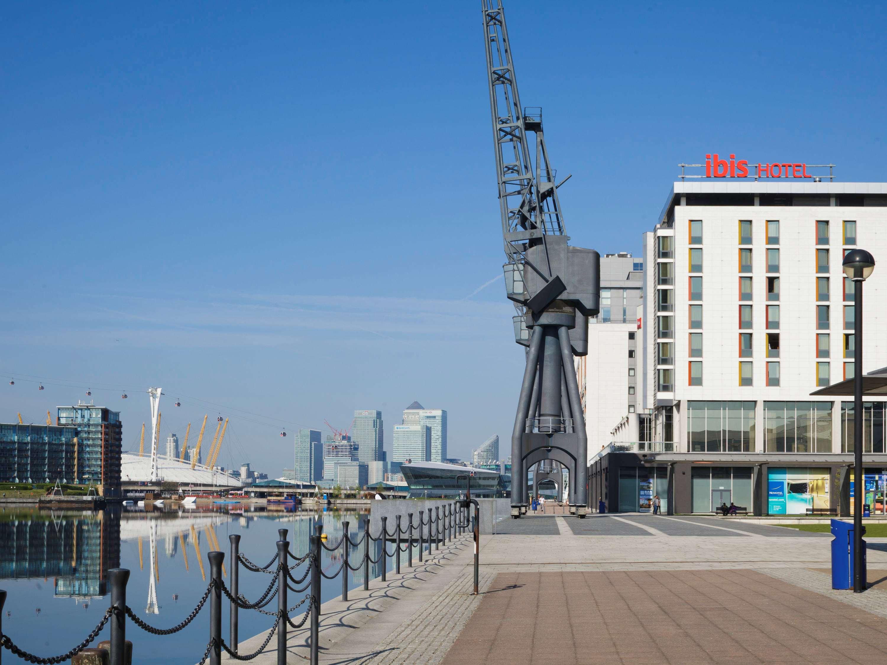Готель Ibis London Excel-Docklands Екстер'єр фото