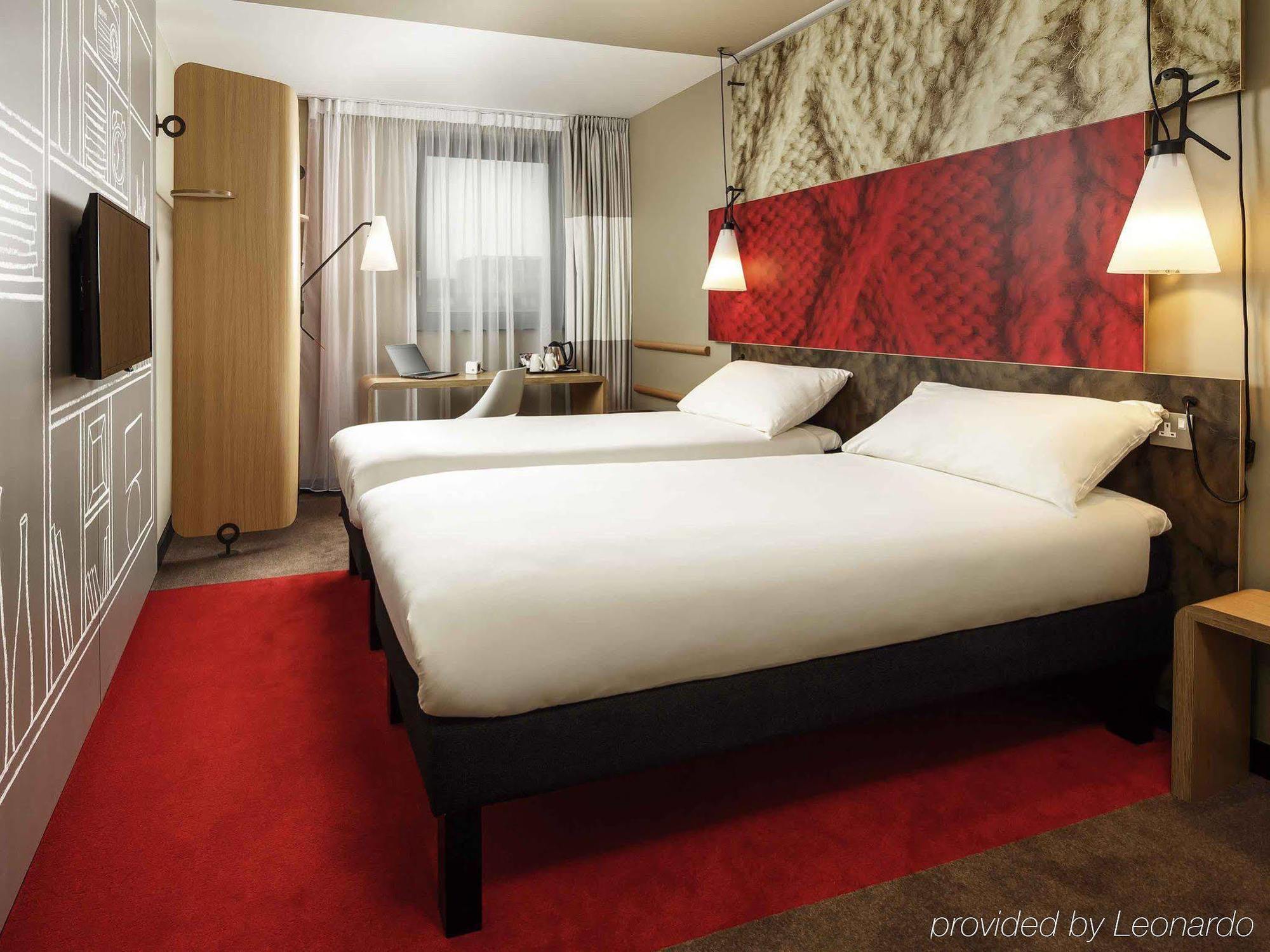 Готель Ibis London Excel-Docklands Екстер'єр фото
